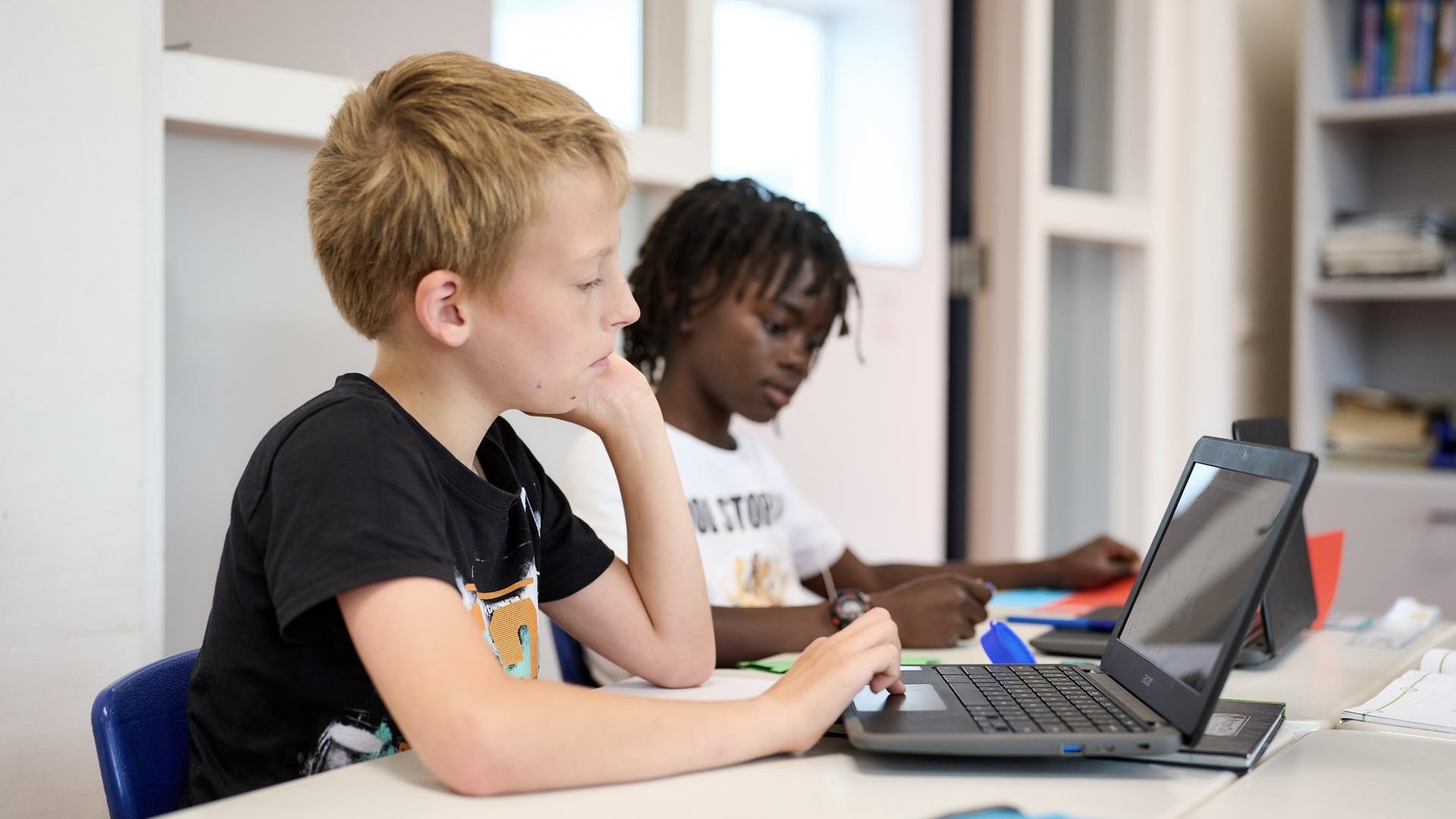 Hoe besteed je aandacht aan racisme en discriminatie in de les? - Leraar24